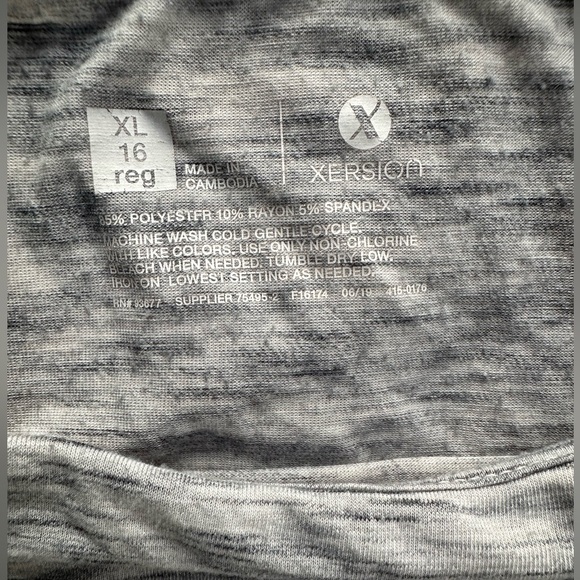 Cute shirt - Picture 2 of 3